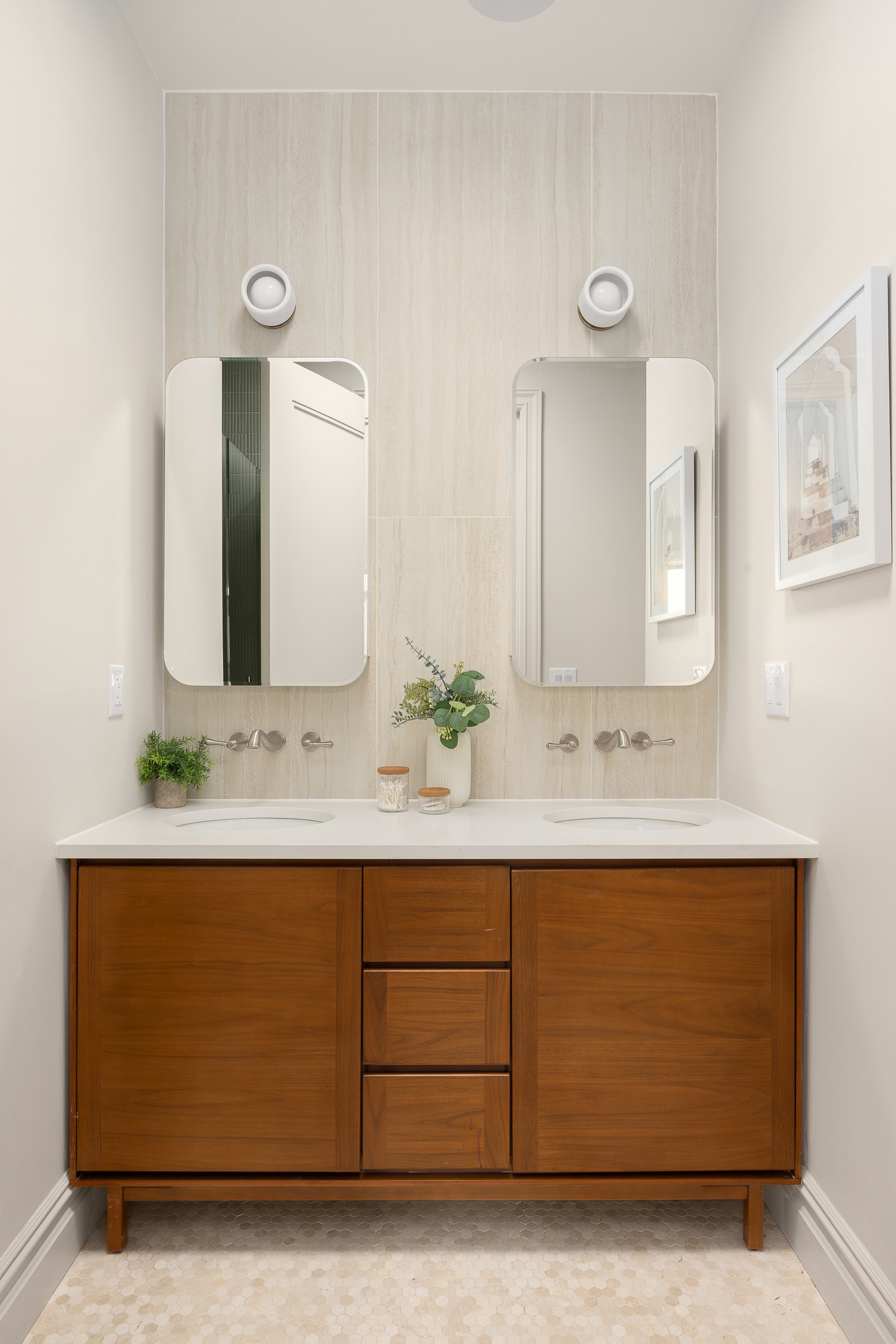 559 MacDonough Street Brooklyn, NY 11233 - Photo 10 of 17 a bathroom with a sink and a mirror