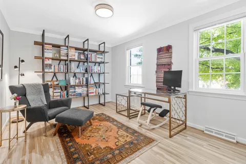 $1,100,000 | 500 H Street Southwest, Washington, DC 20024