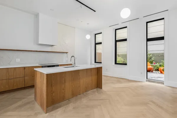 $899,000 | 129 Malcolm X Boulevard, Unit GDN | Bedford-Stuyvesant