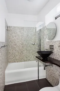 $995,000 | 104 Bedford Street, Unit PHE | West Village
