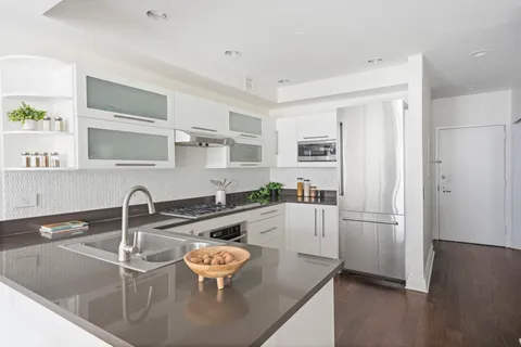 $849,000 | 257 West 117th Street, Unit 2F | Harlem