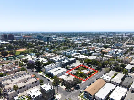 $3,295,000 | 11814 Iowa Avenue, Los Angeles, CA 90025