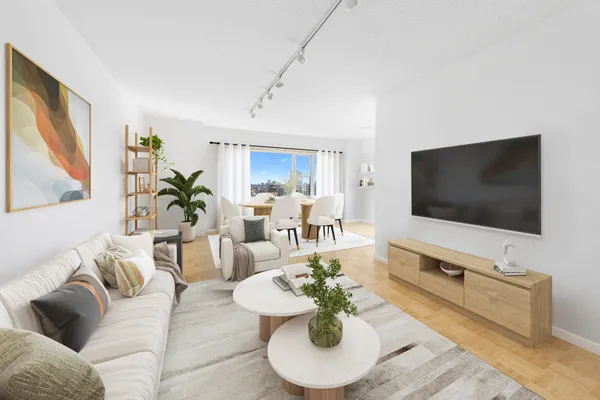 $1,499,000 | 60 East 8th Street, Unit 20N | Greenwich Village