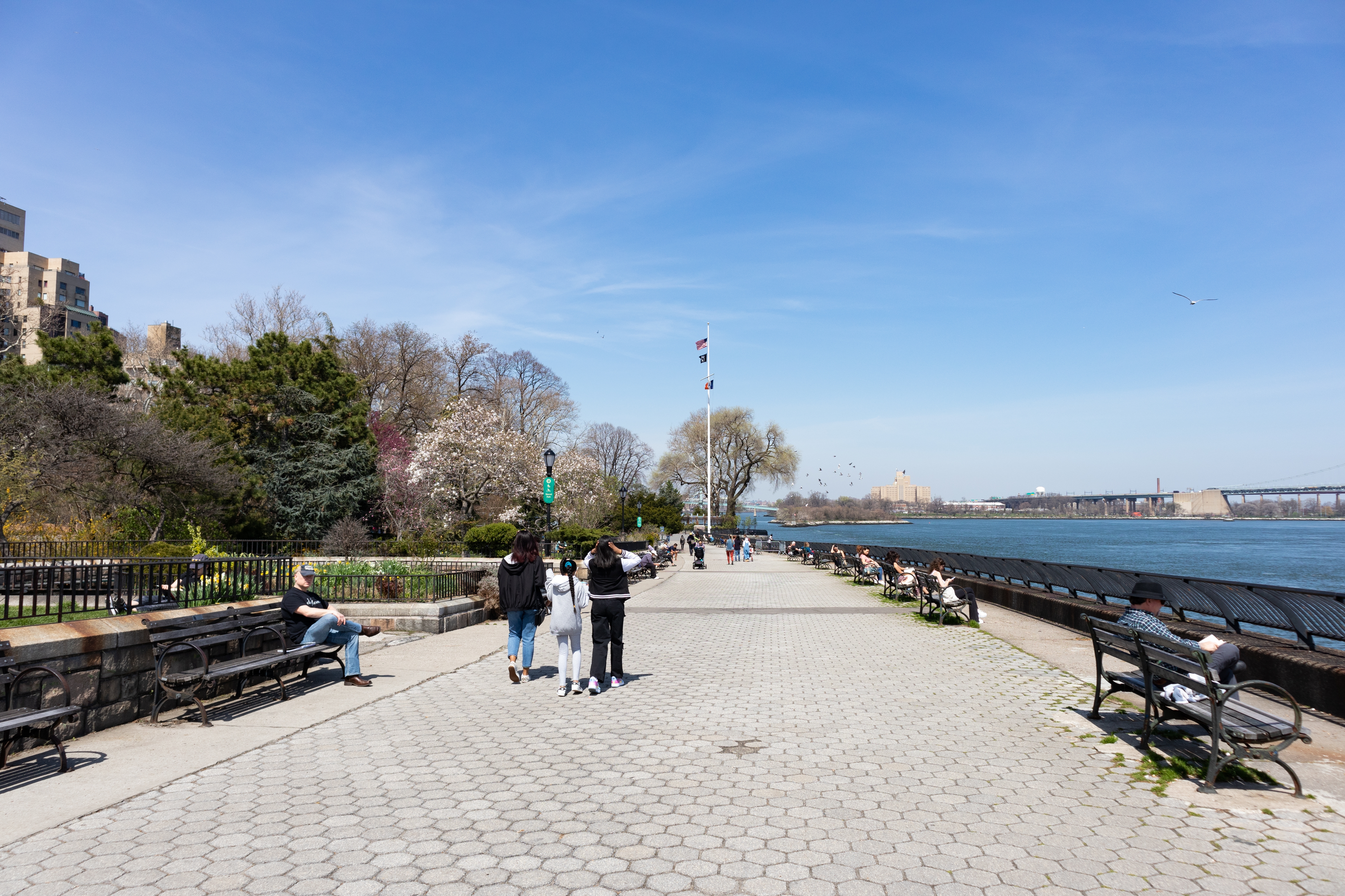10 East End Avenue, Unit 18E Manhattan, NY 10075 - Photo 12 of 13 a view of outdoor space with seating area