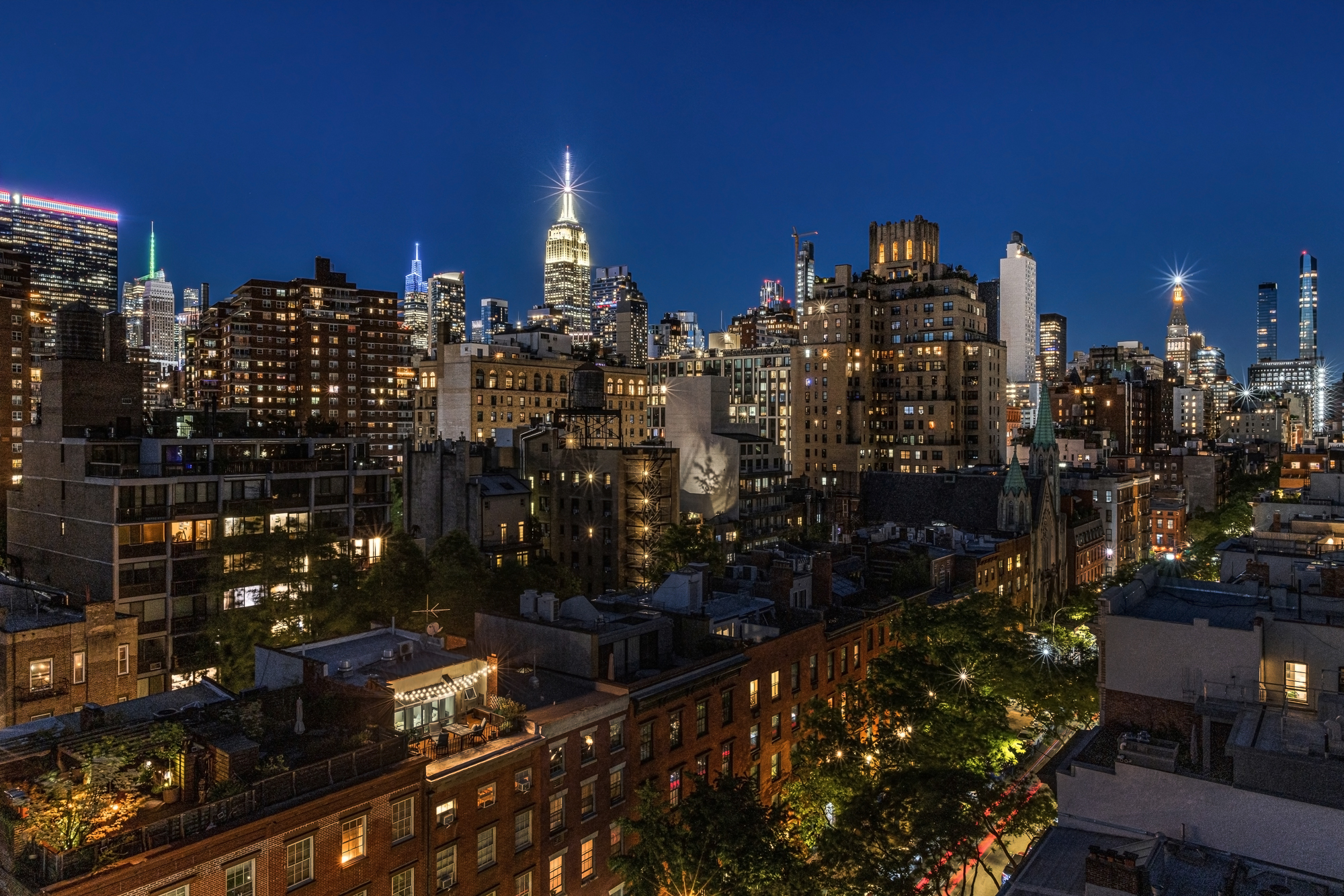 360 West 22nd Street, Unit 12L Manhattan, NY 10011 - Photo 14 of 21 a city view