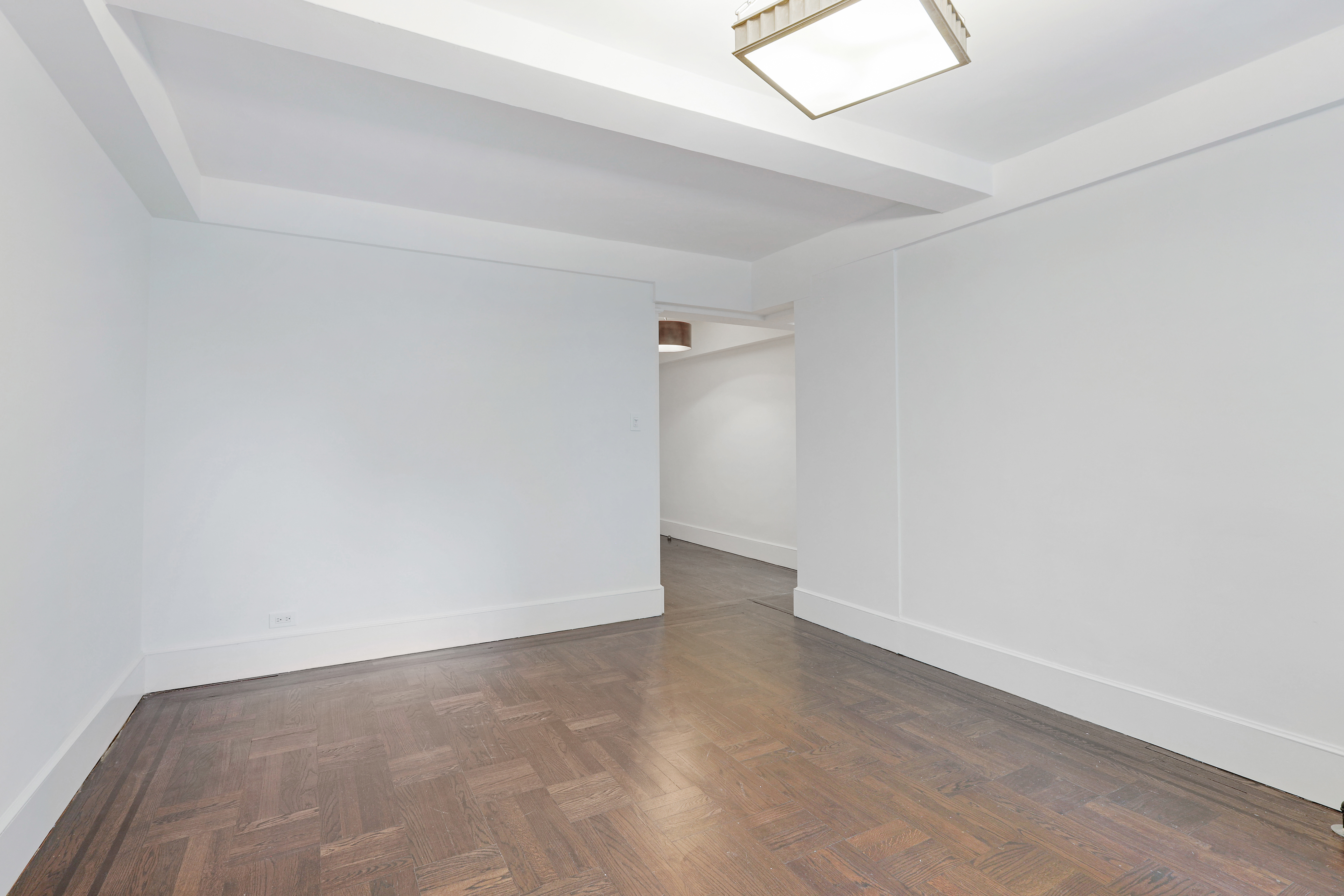 65 West 95th Street, Unit 4D Manhattan, NY 10025 - Photo 6 of 11 a view of an empty room