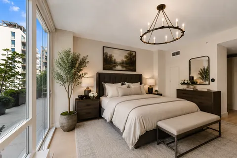 $4,395,000 | 133 West 22nd Street, Unit 10D | Chelsea