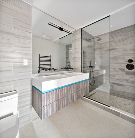 $2,825,000 | 480 Degraw Street, Unit 3D | Carroll Gardens