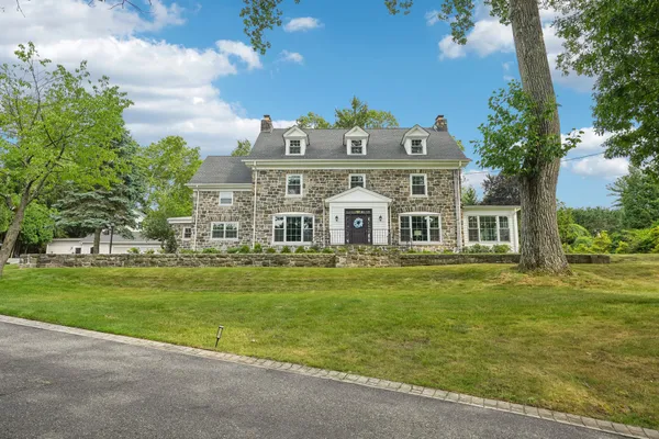 $3,999,999 | Forest Way, Essex Fells, NJ 07021