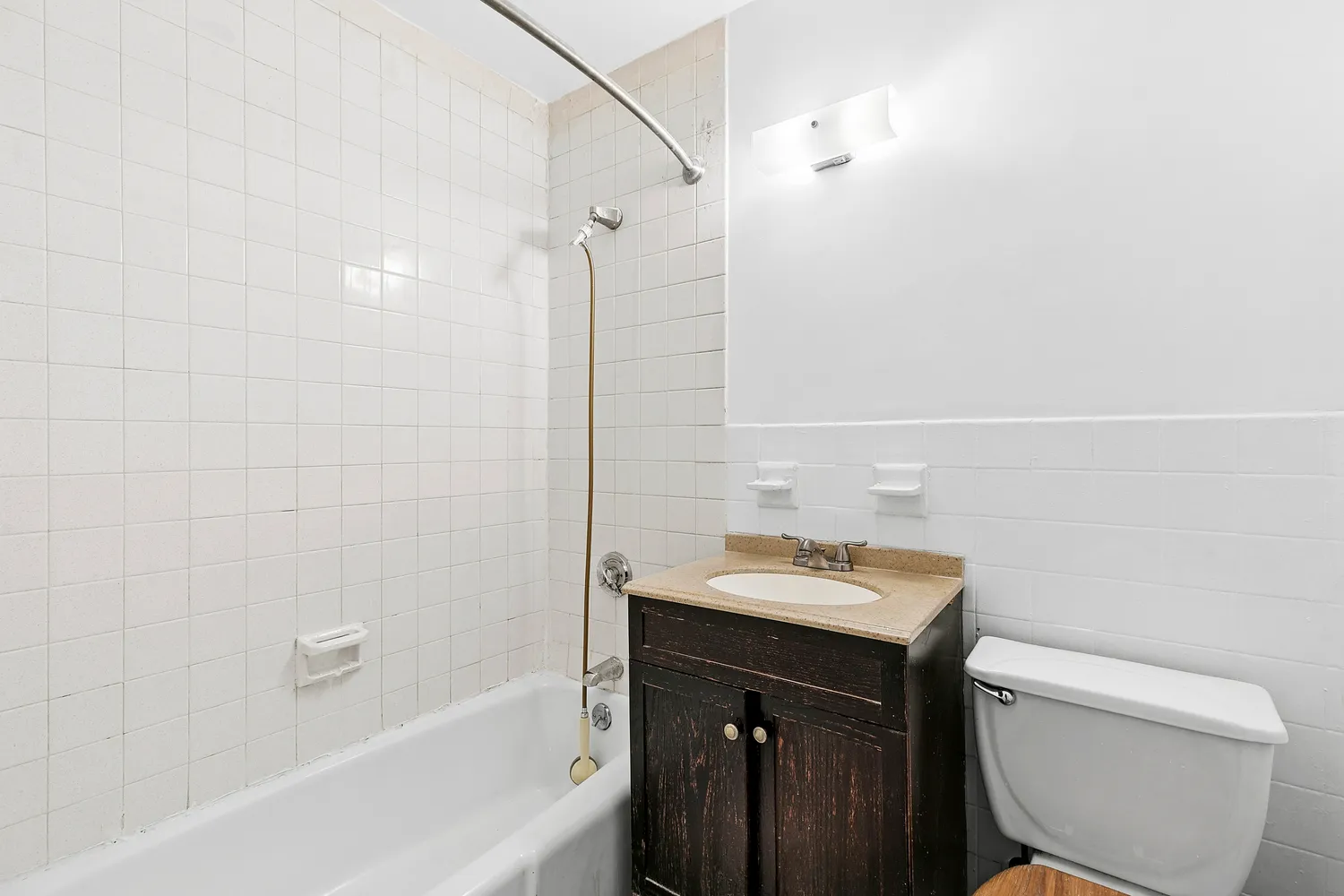 $765,000 | 609 Columbus Avenue, Unit 16C | Upper West Side