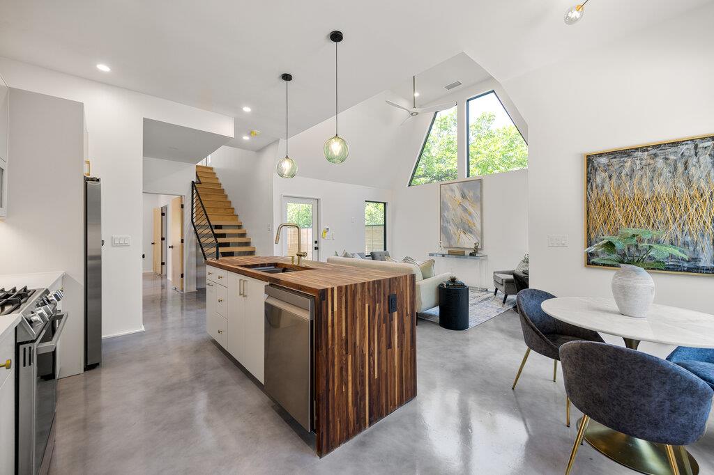 4506 Clawson Road Austin, TX 78745 - Photo 3 of 24 Gallery Image 3