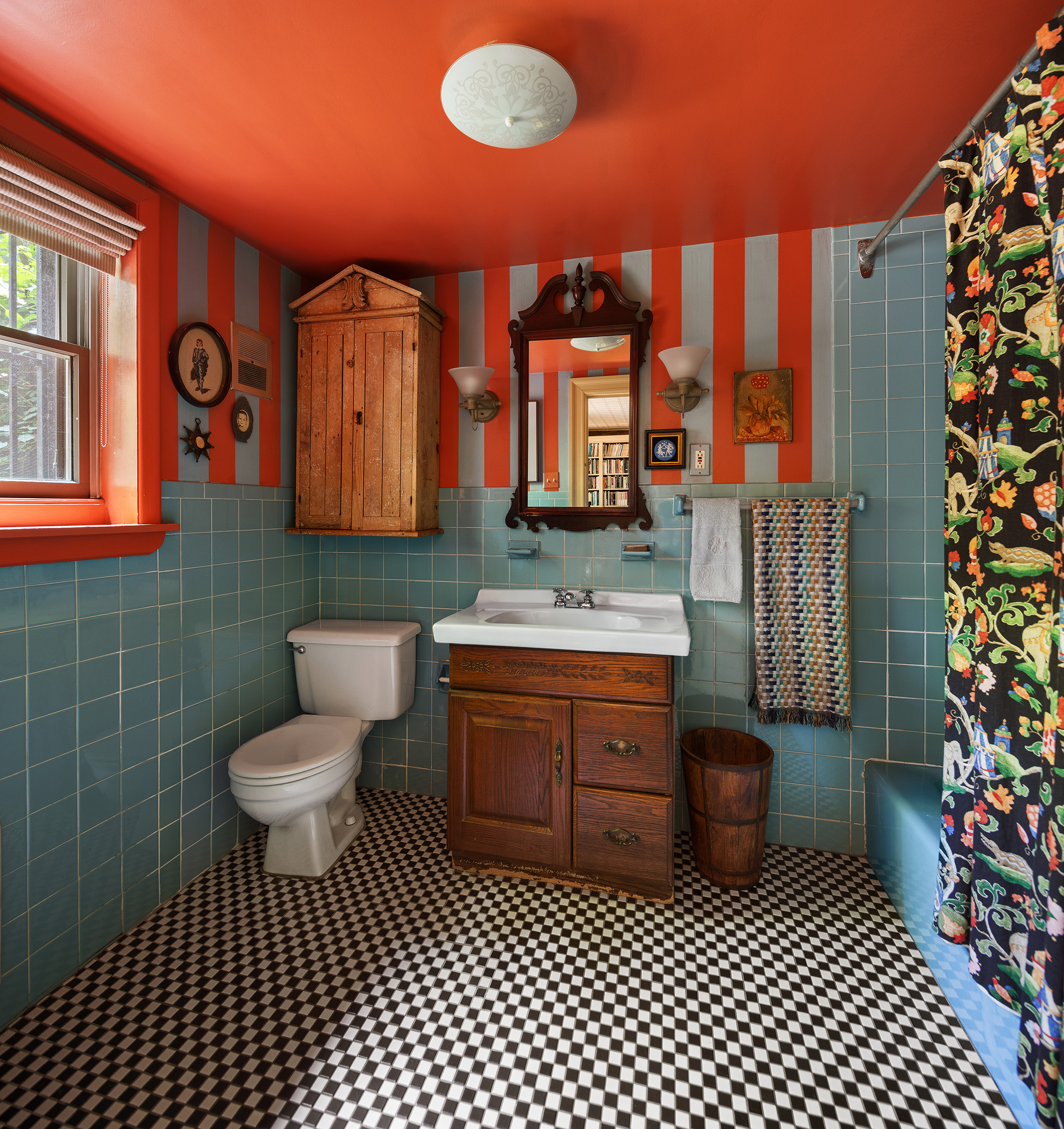 433 Pacific Street Brooklyn, NY 11217 - Photo 14 of 22 a bathroom with a sink a toilet and mirror