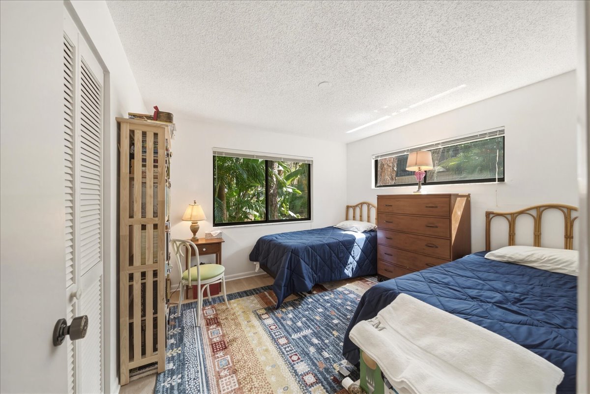 1711 Pelican Cove Road, Unit 341 Sarasota, FL 34231 - Photo 27 of 31