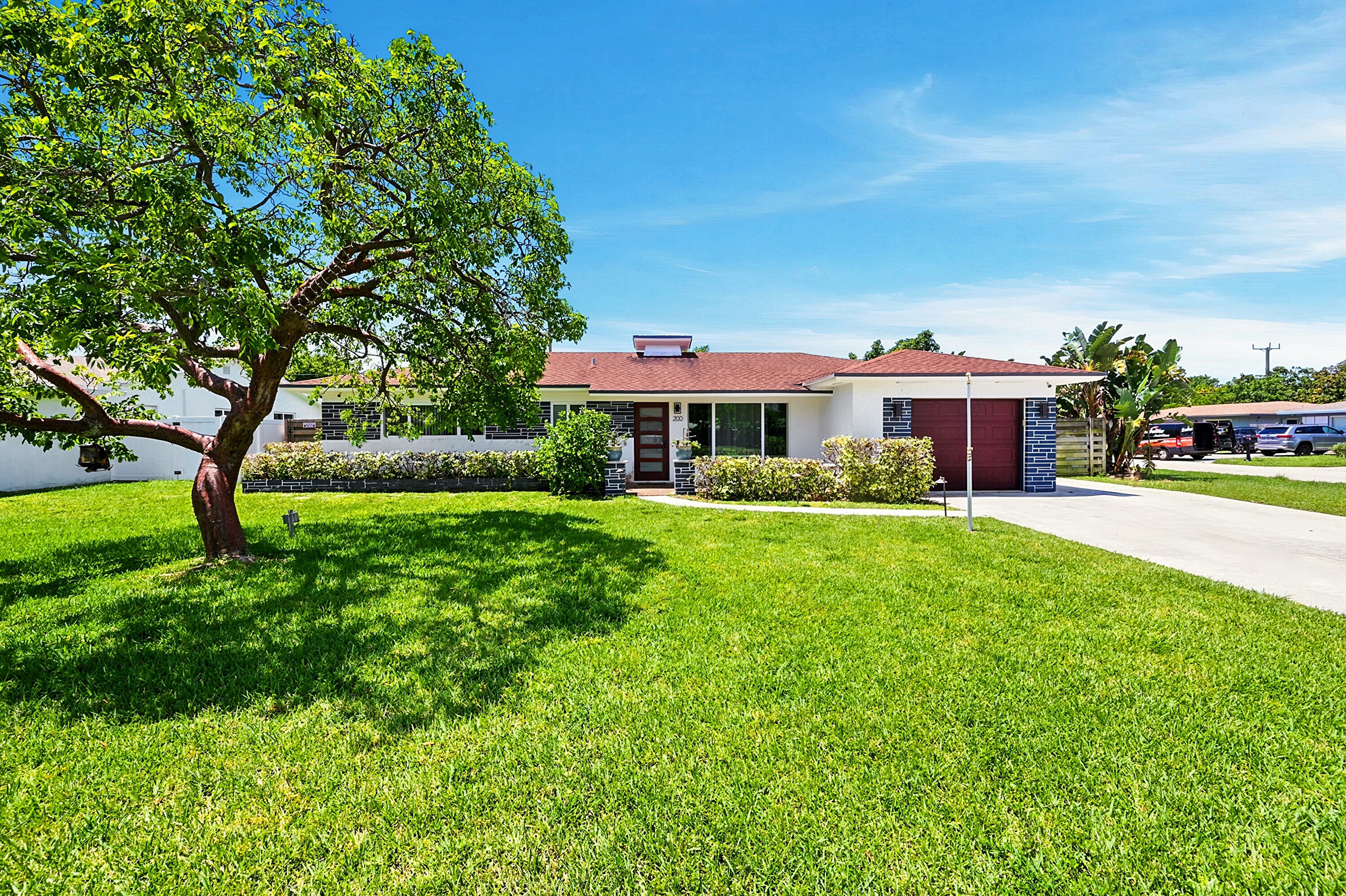 200 Northeast 28th Terrace Boca Raton, FL 33431 - Photo 1 of 59
