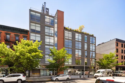 $965,000 | 280 Metropolitan Avenue, Unit 2A | Williamsburg