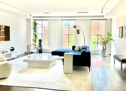 $1,220,000 | 233 Chestnut Street, Unit 3, Philadelphia, PA 19106