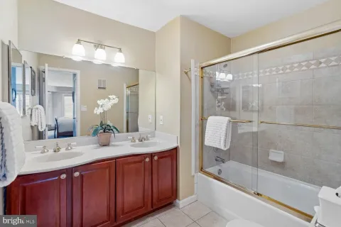 $595,000 | 2110 Chesapeake Harbour Drive East, Unit 101, Annapolis, MD 21403