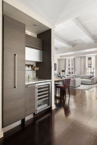 $2,600,000 | 15 Broad Street, Unit 2200 | Financial District