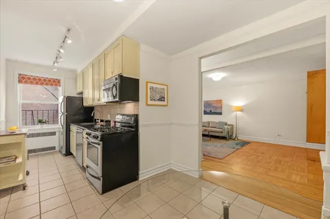 $365,000 | 385 Argyle Road, Unit 4A | Ditmas Park
