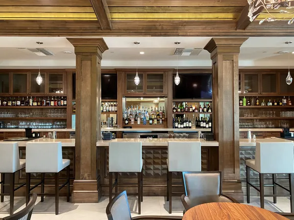 $1,150,000 | 517 Avellino Isles Circle, Unit 35101, Naples, FL 34119