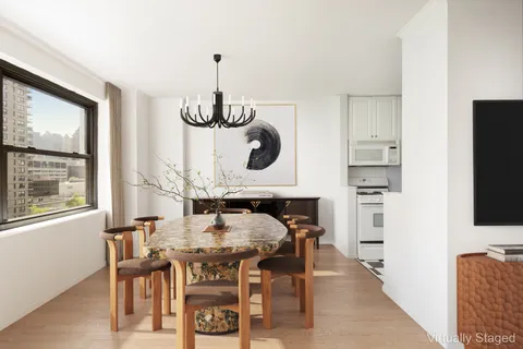 $1,250,000 | 165 West End Avenue, Unit 9K | Upper West Side