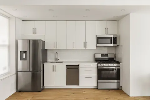 $8,995,000 | 272 West 91st Street | Upper West Side