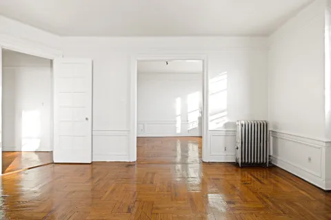 $550,000 | 421 Crown Street, Unit 18R | Crown Heights