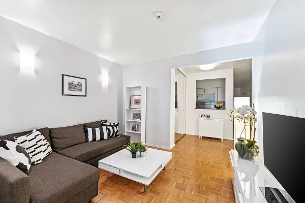 $3,500 | 130 Water Street, Unit 8H | Financial District