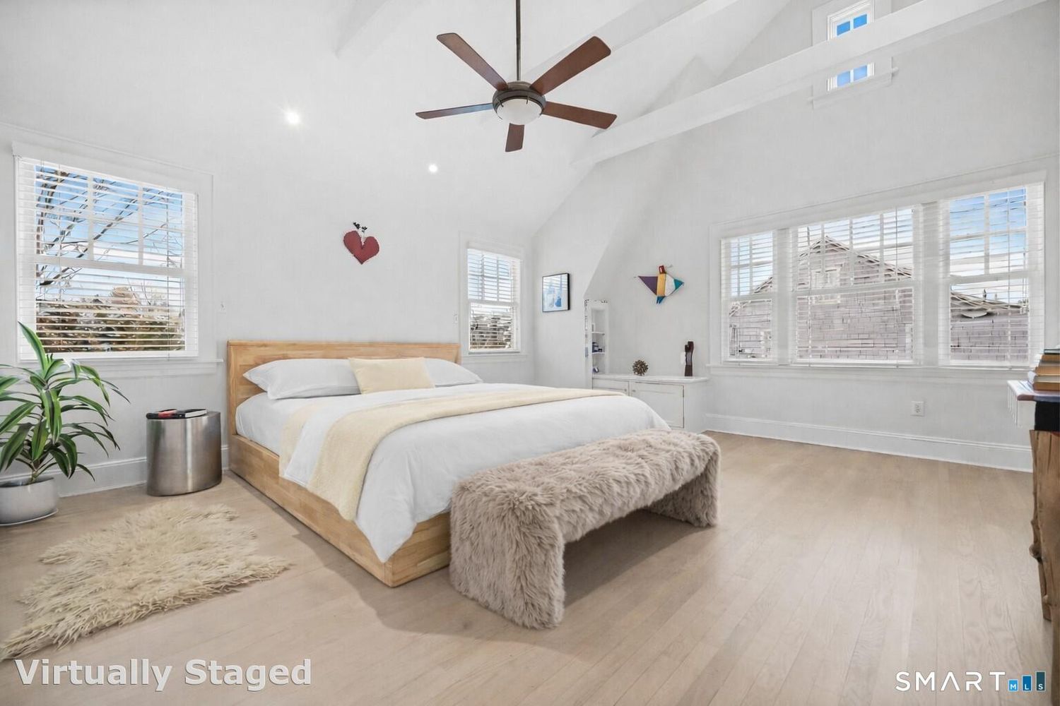 164 Wakeman Road Fairfield, CT 06824 - Photo 17 of 39