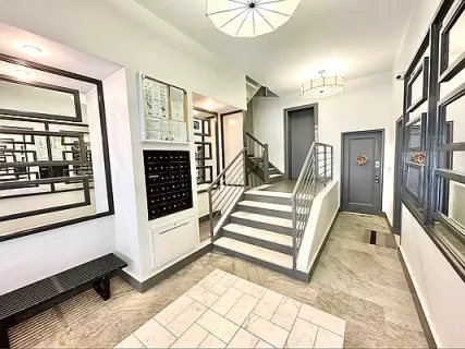 $839,000 | 240 East 30th Street, Unit 2D | Kips Bay