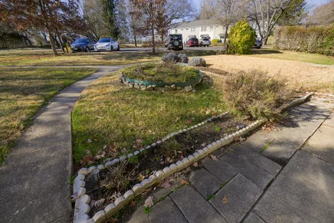 $200,000 | 8 L Southway, Greenbelt, MD 20770