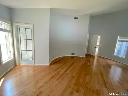 $2,095,000 | 2177 Cross Highway, Fairfield, CT 06824