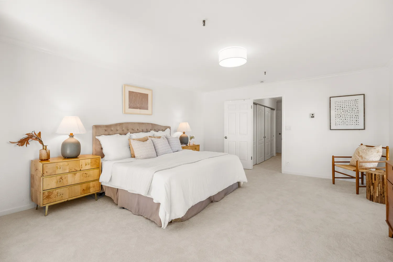 $895,000 | 1500 Willow Avenue, Unit 301, Burlingame, CA 94010