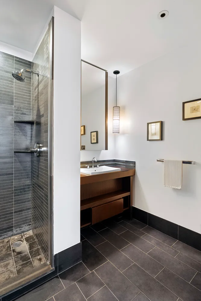 $1,295,000 | 40 Broad Street, Unit 15B | Financial District