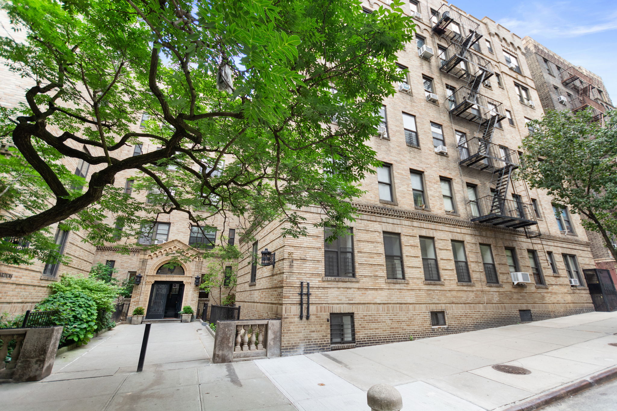 92 Pinehurst Avenue, Unit 1F Manhattan, NY 10033 - Photo 17 of 18