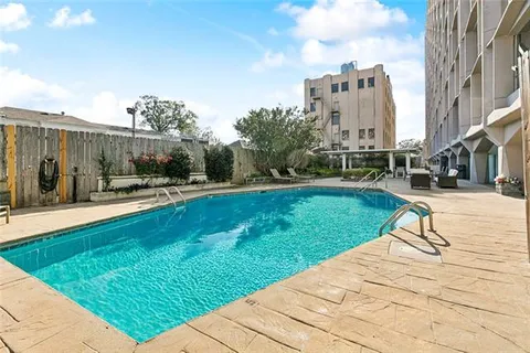 $475,000 | 2100 St Charles Avenue, Unit 7M, New Orleans, LA 70130
