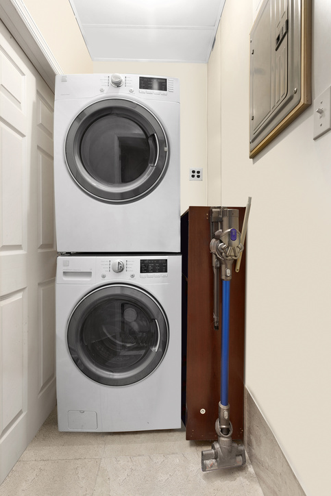 1056 74th Street Brooklyn, NY 11228 - Photo 9 of 16