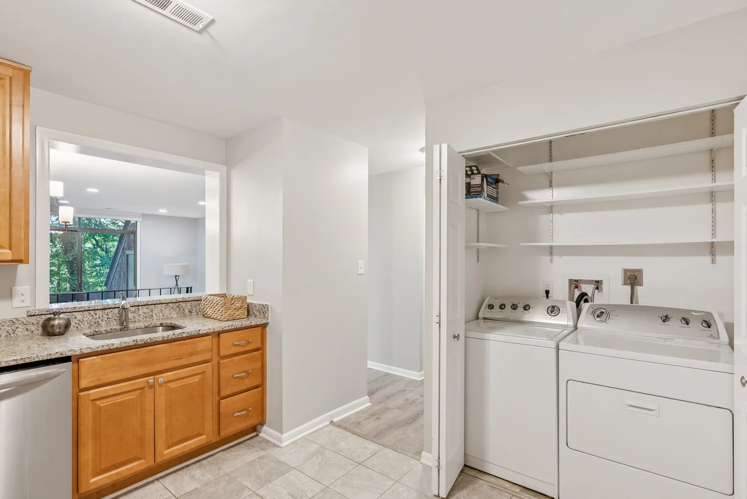 $580,000 | 2246 South Randolph Street, Unit 1, Arlington, VA 22204