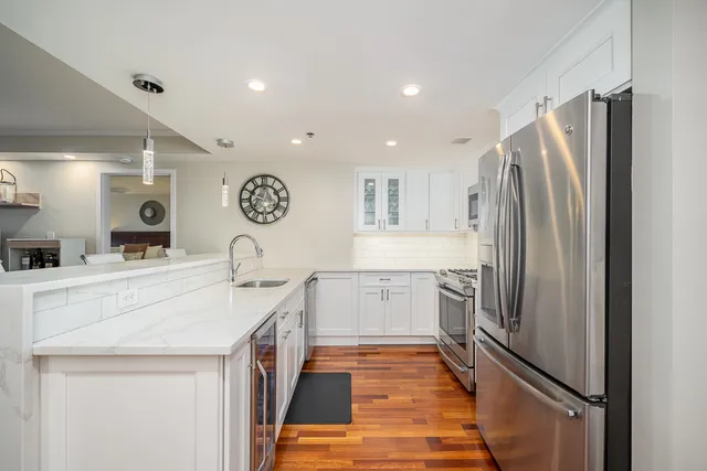 $749,000 | 700 1st Street, Unit 4M 4M, Hoboken, NJ 07030