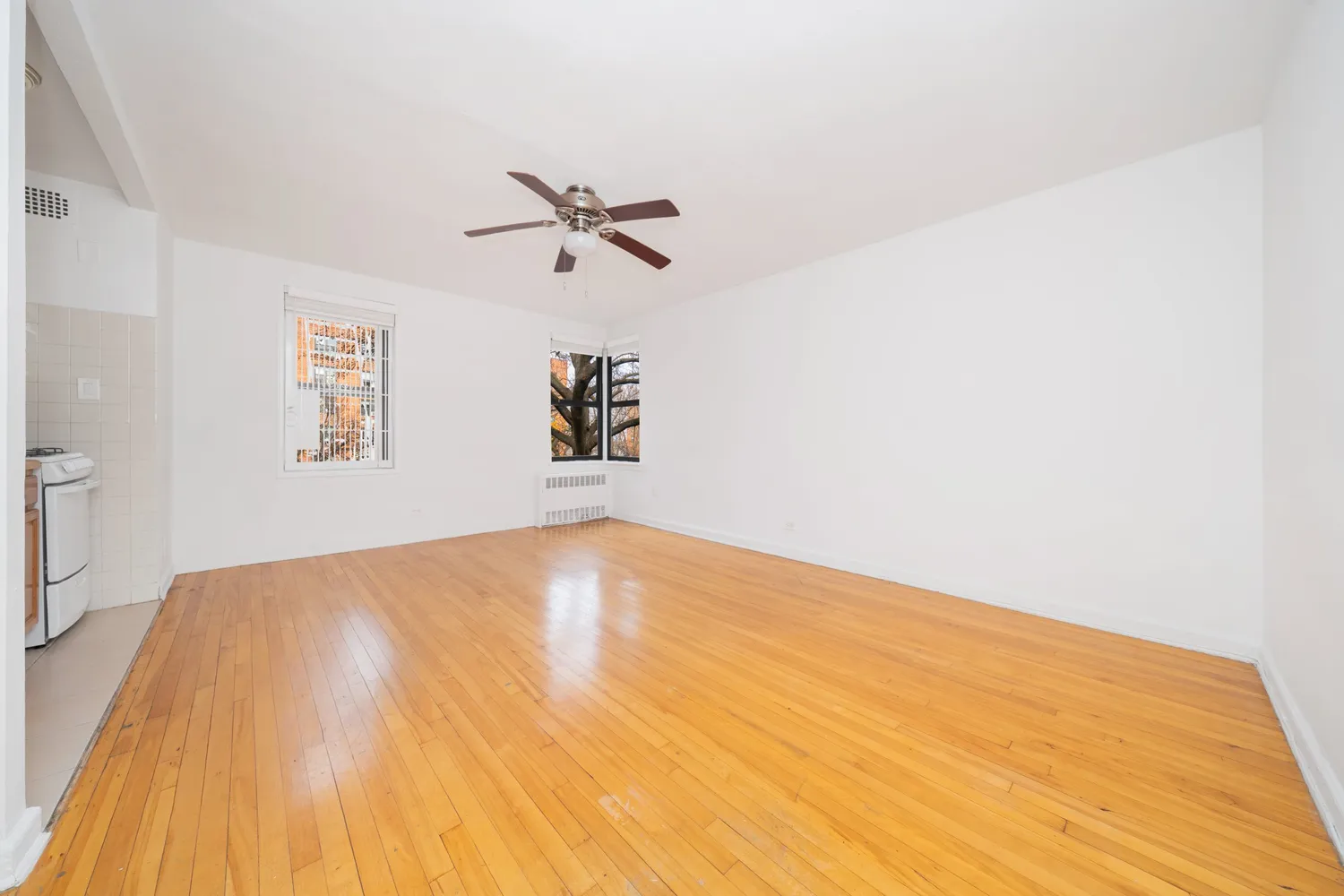 $1,750 | 87-10 34th Avenue, Unit 3G | Jackson Heights