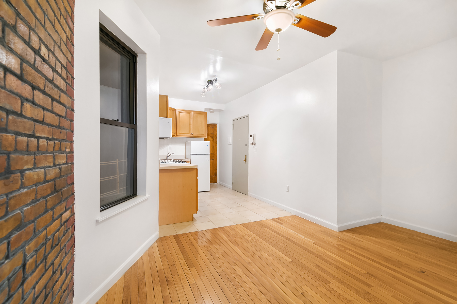 5 Cornelia Street, Unit 2B Manhattan, NY 10014 - Photo 2 of 4