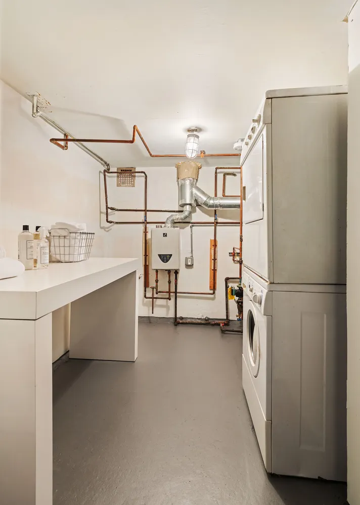 $3,095,000 | 377 West 11th Street, Unit 1D | West Village