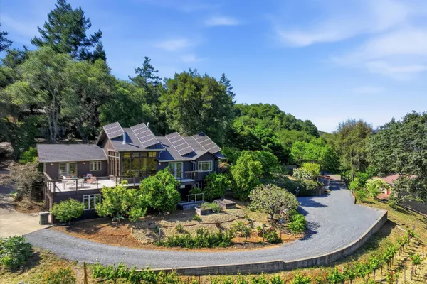 $2,495,000 | 6341 West Dry Creek Road, Healdsburg, CA 95448