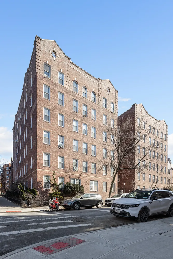 $420,000 | 35-05 72nd Street, Unit 4E | Jackson Heights