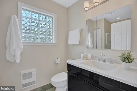 $1,425,000 | 5120 Wilson Lane, Bethesda, MD 20814