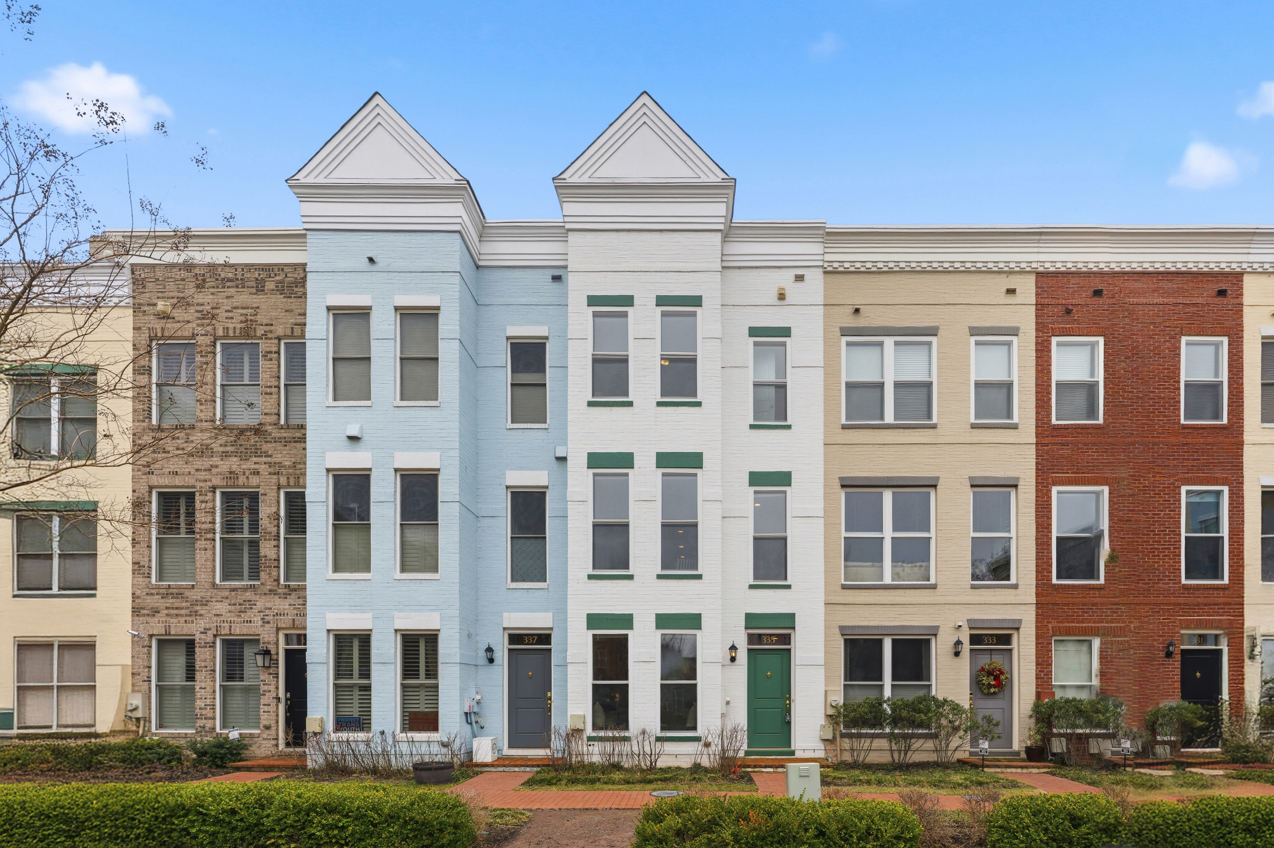 335 L Street Southeast Washington, DC 20003 - Photo 2 of 54