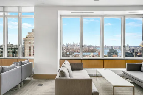 $649,000 | 388 Bridge Street, Unit 37D | Downtown Brooklyn