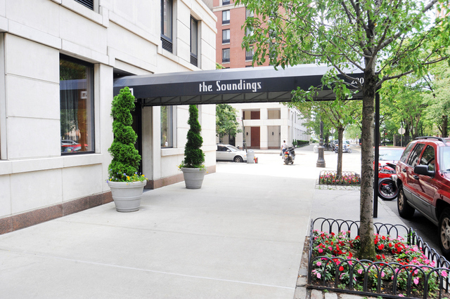 280 Rector Place, Unit 5O Manhattan, NY 10280 - Photo 11 of 13