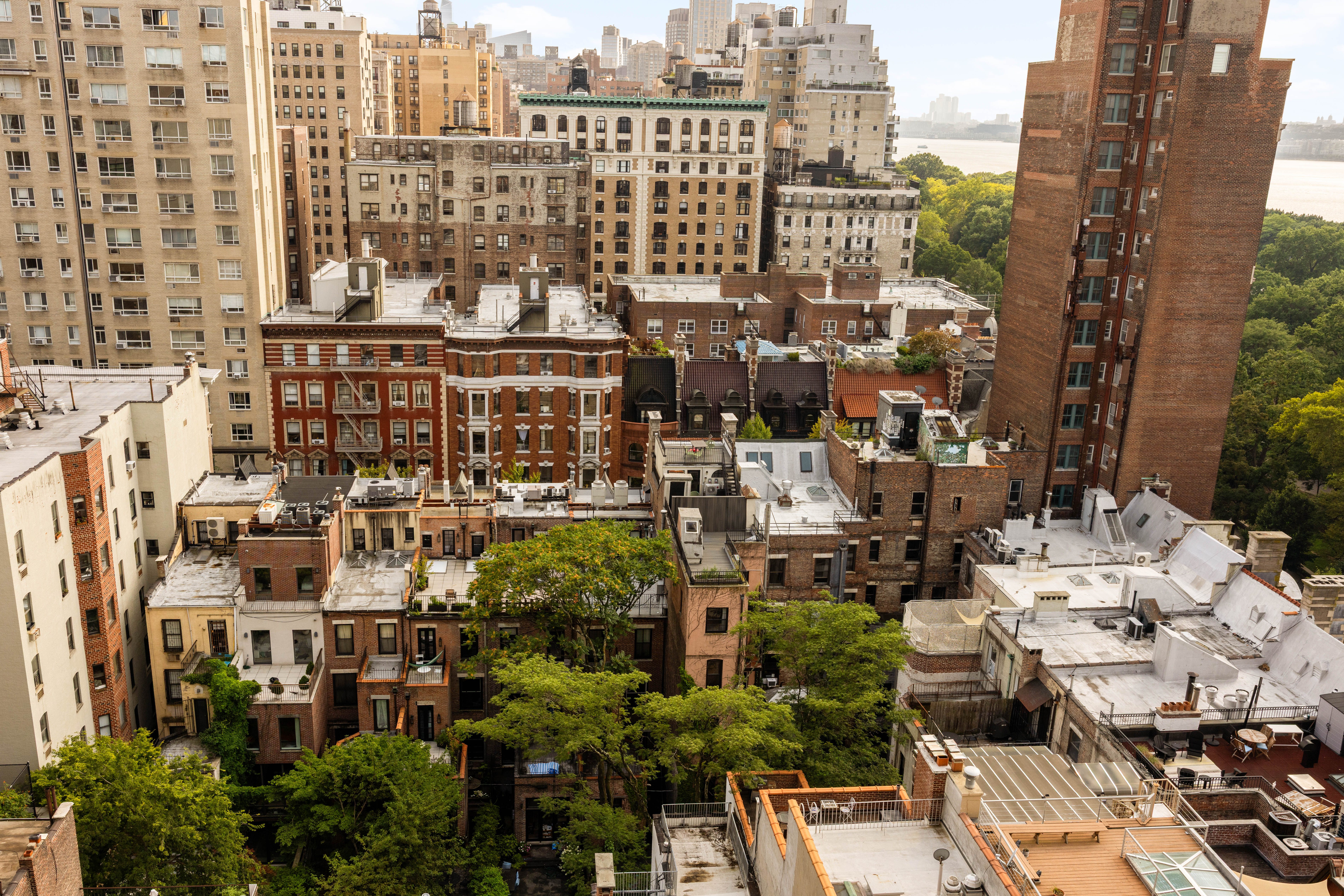 90 Riverside Drive, Unit 15E Manhattan, NY 10024 - Photo 21 of 29 Gallery Image 21