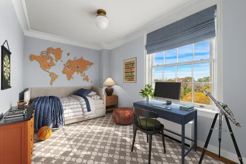 $7,950,000 | 1016 5th Avenue, Unit 9A | Upper East Side